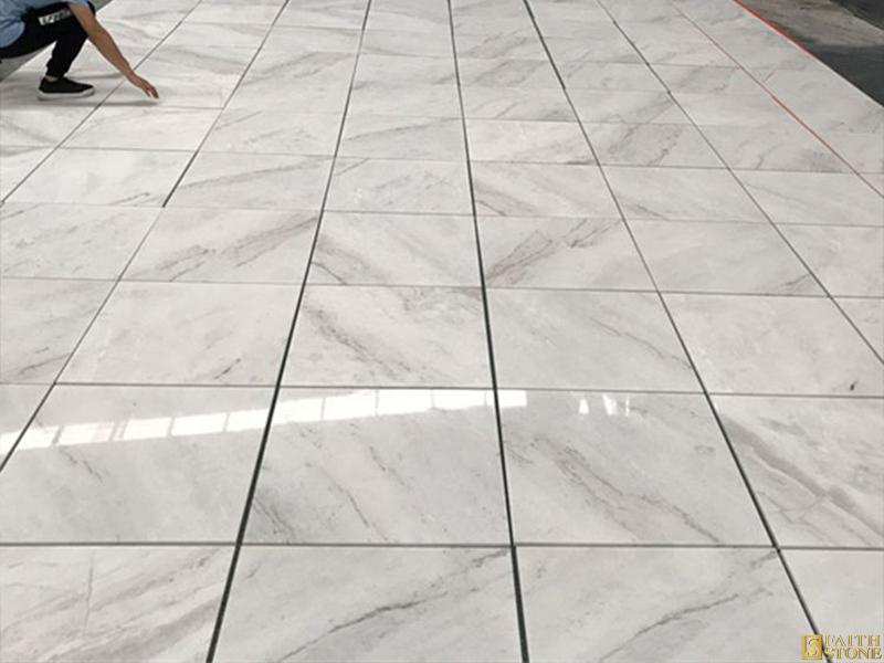 white marble tile 