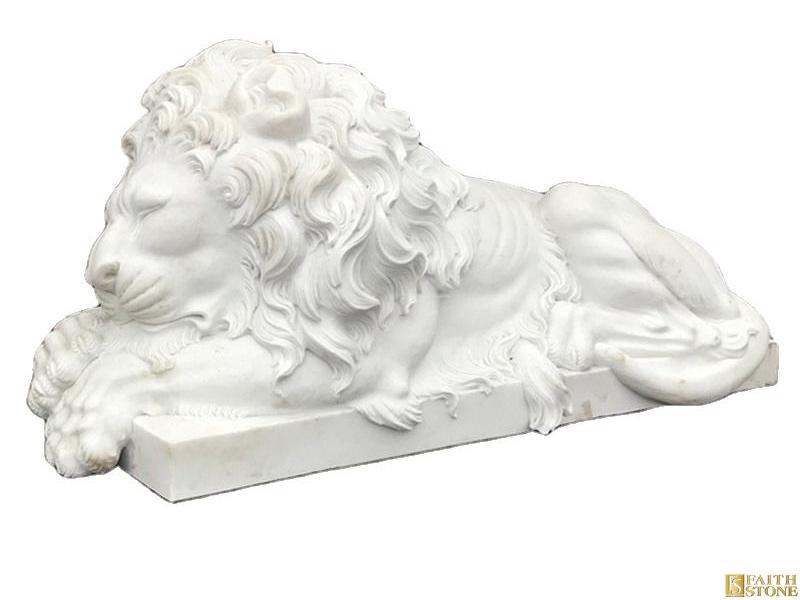 Marble Lions Statues