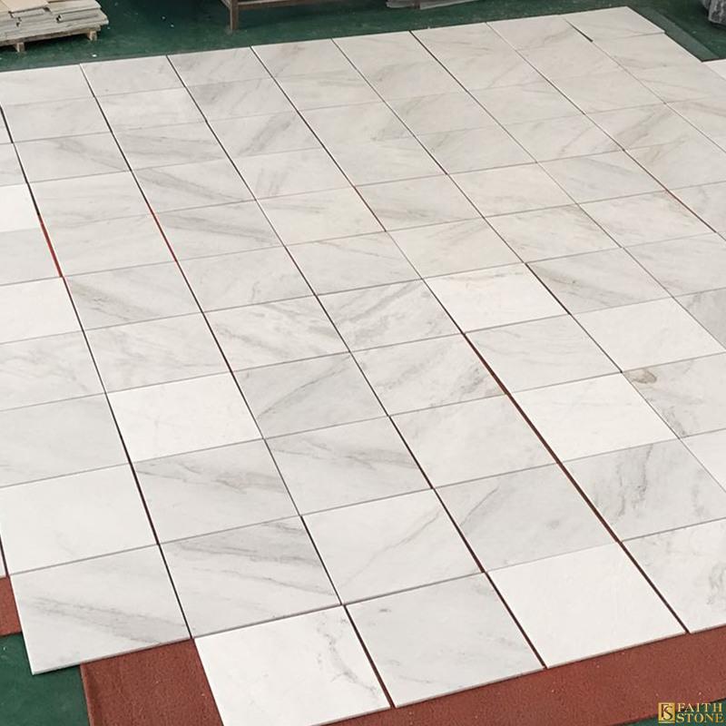 white marble tiles 